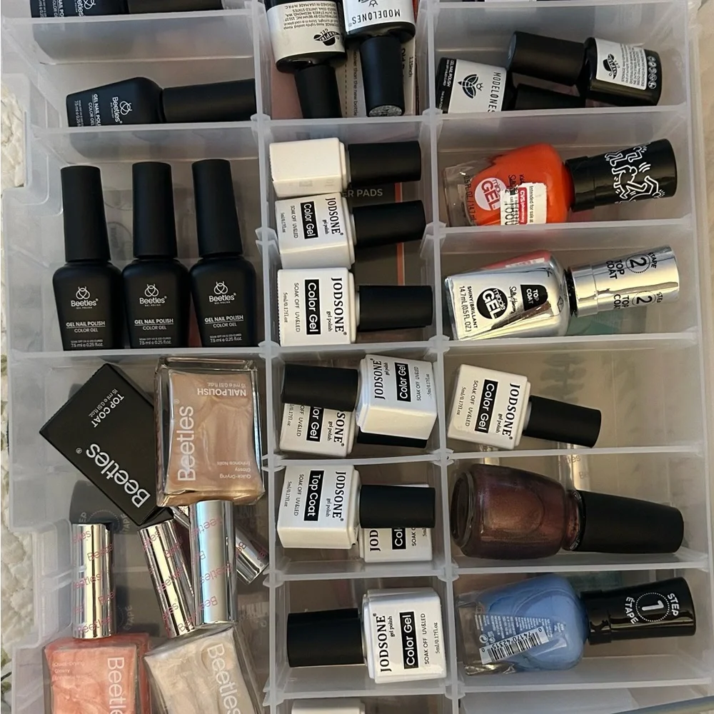 Nail Polish w/ Organizer 51 bottles, All New